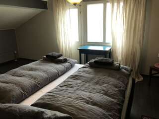 Отели типа «постель и завтрак» B&B Pajula Ярвенпяа Четырехместный номер эконом-класса с общей ванной комнатой-4